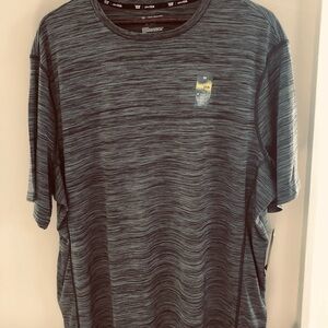NWT!!Tek Gear Men's Black~Gray           Dry Tek T-shirt